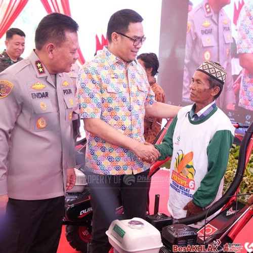 Wali Kota Samarinda Hadiri Panen Jagung Serentak Kuartal III Tahun 2025