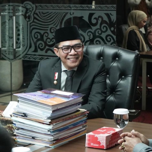 Silaturahmi Hangat, Andi Harun Bahas Isu Strategis dengan Bupati Kotabaru