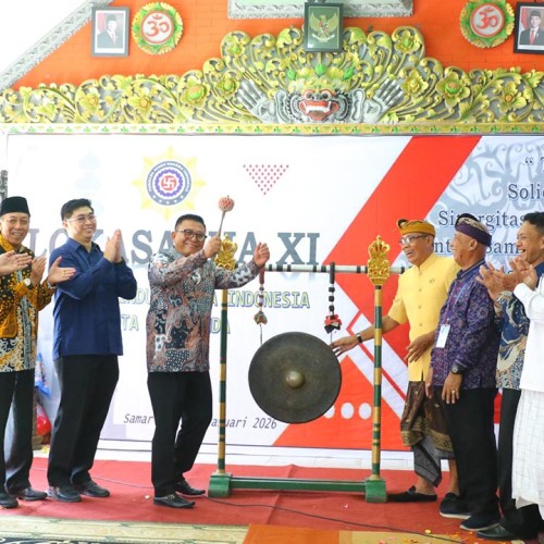 Wawali Saefuddin Zuhri Buka Loka Sabha XI Parisada Hindu Dharma Indonesia