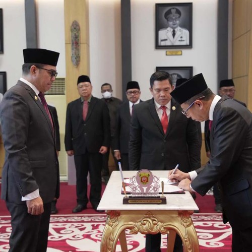 Wali Kota Andi Harun Lantik Pejabat Pimpinan Tinggi Pratama, Tekankan Integritas