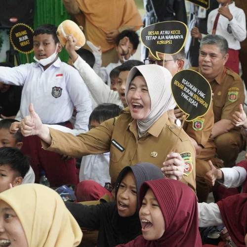 Jumat Bersepeda KK, Cara Siswa Bantuas Hafalkan 9 Nilai Antikorupsi